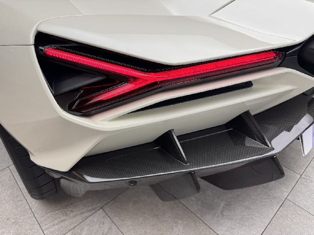 LAMBORGHINI REVUELTO 2025 Image 30