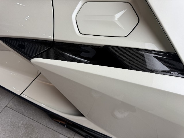 LAMBORGHINI REVUELTO 2025 Image 32
