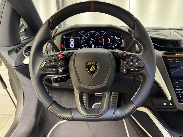 LAMBORGHINI REVUELTO 2025 Image 65