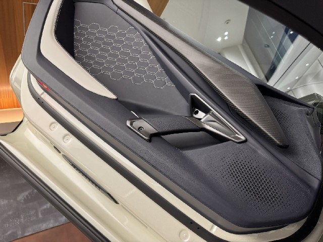 LAMBORGHINI REVUELTO 2025 Image 80