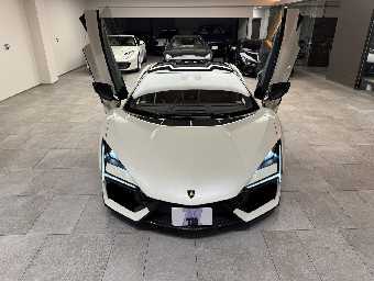 LAMBORGHINI REVUELTO 2025 Image 9