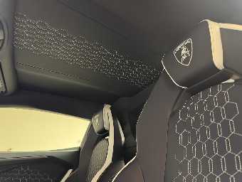 LAMBORGHINI REVUELTO 2025 Image 75