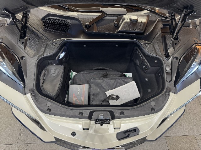 LAMBORGHINI REVUELTO 2025 Image 100