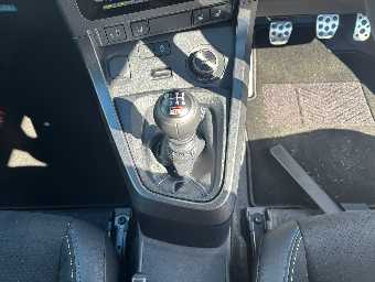 TOYOTA GR YARIS 2024 Image 16