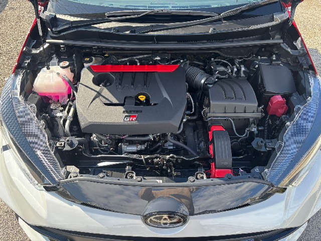 TOYOTA GR YARIS 2024 Image 42