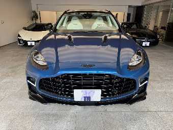 ASTON MARTIN DBX 2022 Image 2