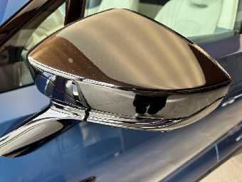 ASTON MARTIN DBX 2022 Image 15