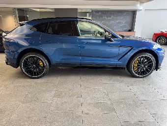 ASTON MARTIN DBX 2022 Image 4