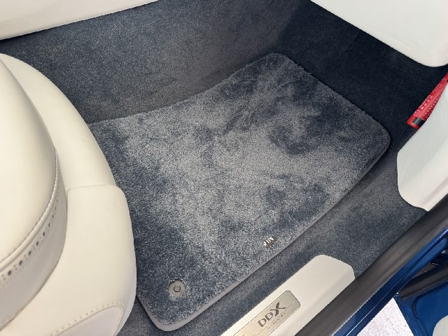 ASTON MARTIN DBX 2022 Image 48