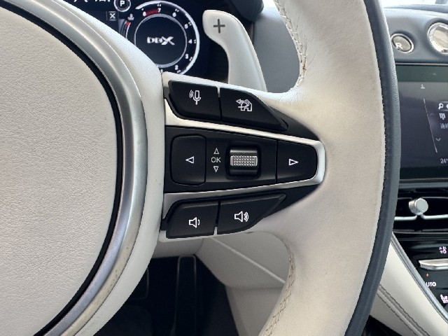 ASTON MARTIN DBX 2022 Image 51