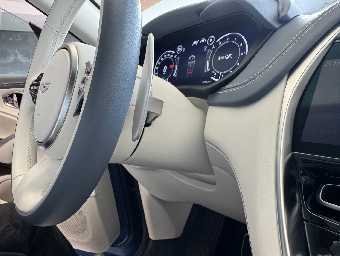 ASTON MARTIN DBX 2022 Image 47