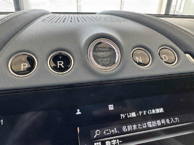 ASTON MARTIN DBX 2022 Image 58