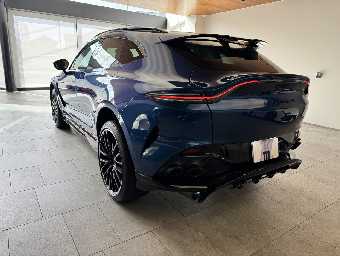 ASTON MARTIN DBX 2022 Image 7