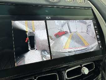 ASTON MARTIN DBX 2022 Image 55