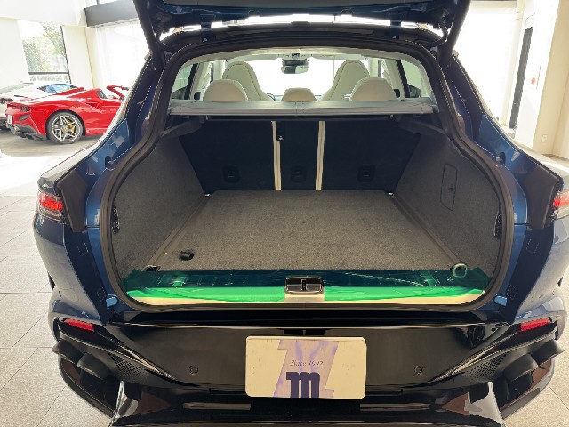 ASTON MARTIN DBX 2022 Image 71