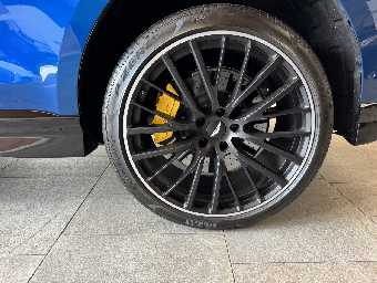 ASTON MARTIN DBX 2022 Image 10