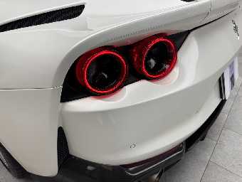 FERRARI 812 SUPERFAST 2018 Image 14