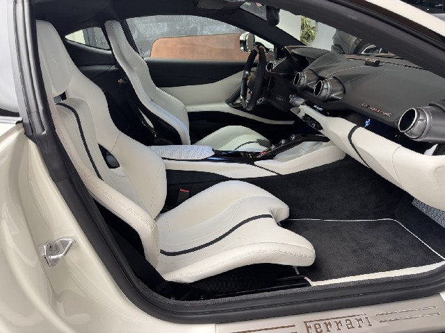 FERRARI 812 SUPERFAST 2018 Image 28