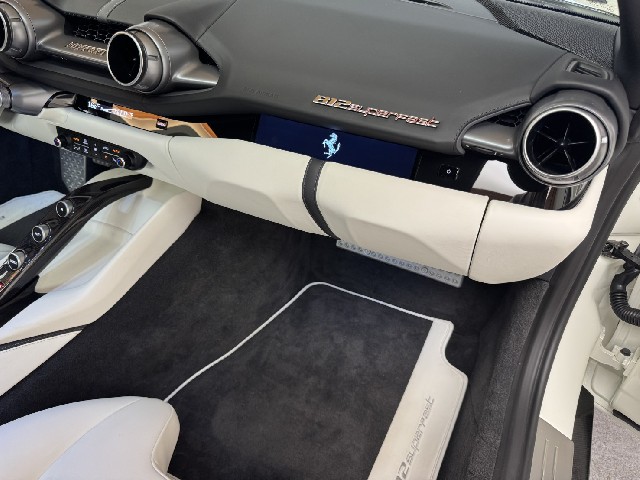 FERRARI 812 SUPERFAST 2018 Image 32