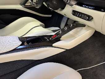 FERRARI 812 SUPERFAST 2018 Image 28