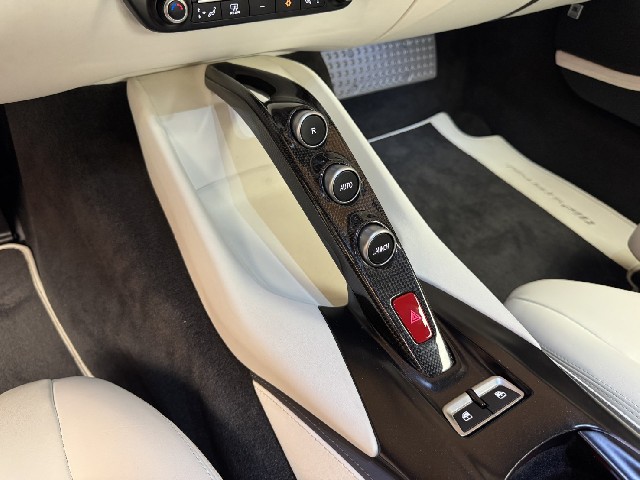 FERRARI 812 SUPERFAST 2018 Image 39