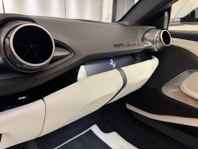 FERRARI 812 SUPERFAST 2018 Image 44