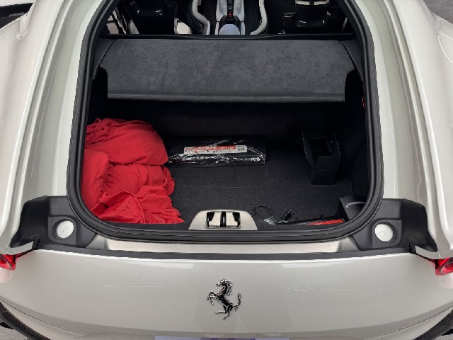 FERRARI 812 SUPERFAST 2018 Image 46