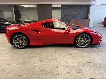 FERRARI F8 SPIDER 2021 Image 12