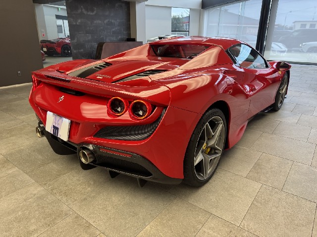 FERRARI F8 SPIDER 2021 Image 19