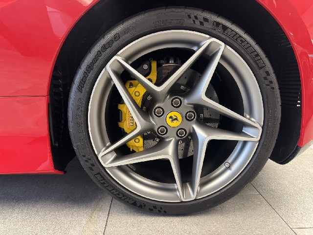 FERRARI F8 SPIDER 2021 Image 24