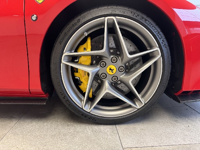 FERRARI F8 SPIDER 2021 Image 26