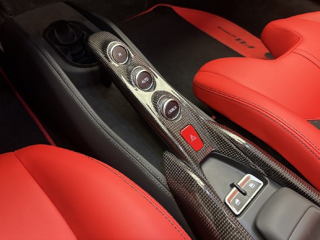 FERRARI F8 SPIDER 2021 Image 58