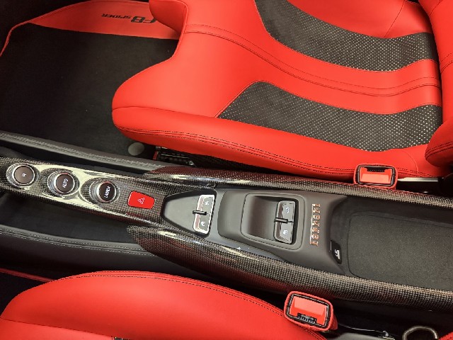 FERRARI F8 SPIDER 2021 Image 59