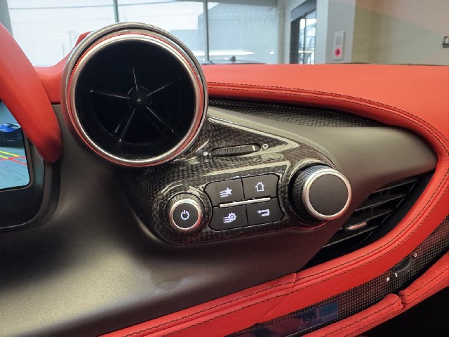 FERRARI F8 SPIDER 2021 Image 62