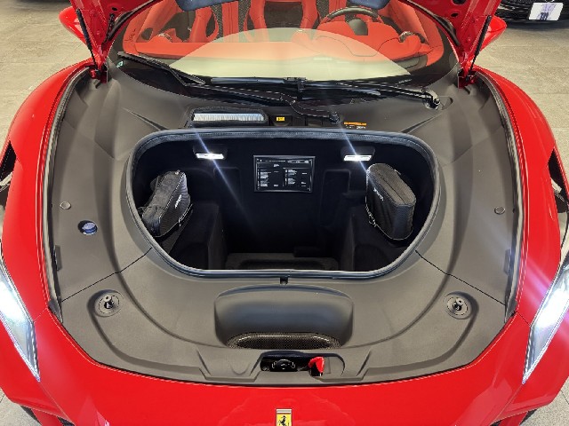 FERRARI F8 SPIDER 2021 Image 65