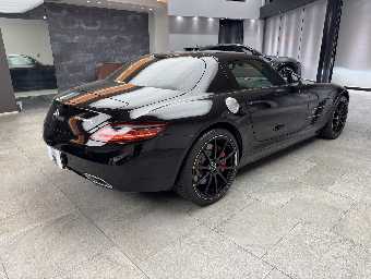 MERCEDES BENZ SLS AMG 2011 Image 13
