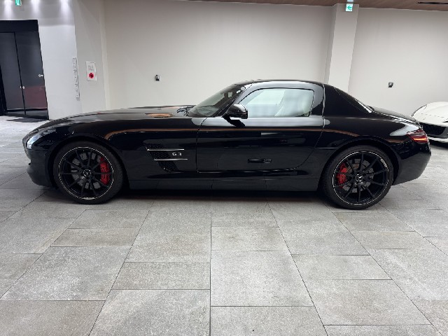 MERCEDES BENZ SLS AMG 2011 Image 21