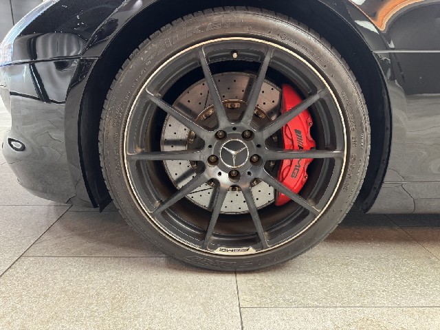 MERCEDES BENZ SLS AMG 2011 Image 22