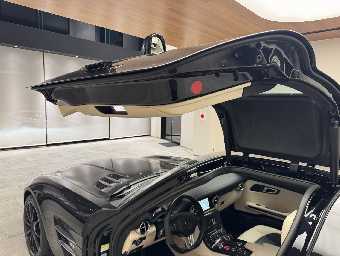 MERCEDES BENZ SLS AMG 2011 Image 33