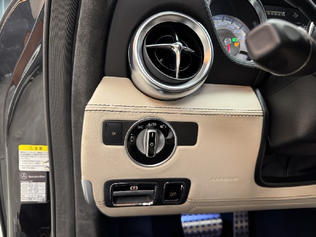 MERCEDES BENZ SLS AMG 2011 Image 46