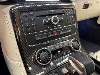 MERCEDES BENZ SLS AMG 2011 Image 57