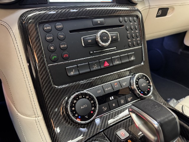 MERCEDES BENZ SLS AMG 2011 Image 65