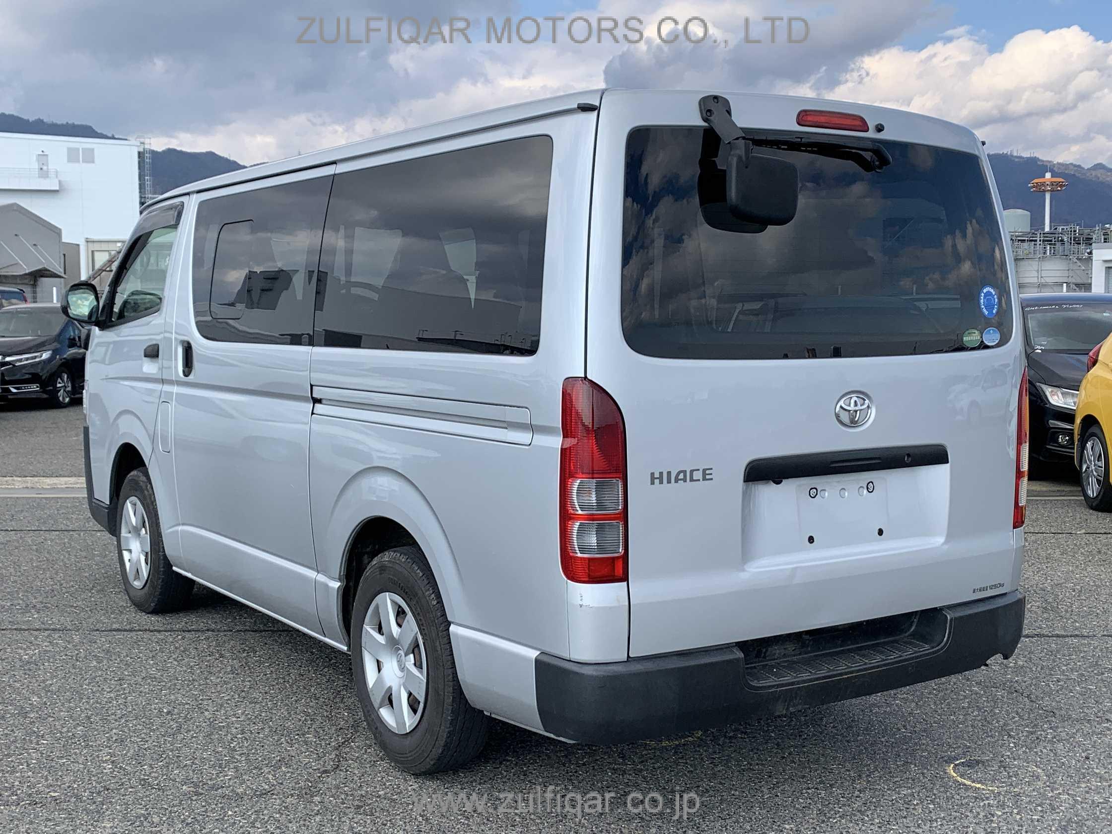 TOYOTA HIACE 2017 Image 12