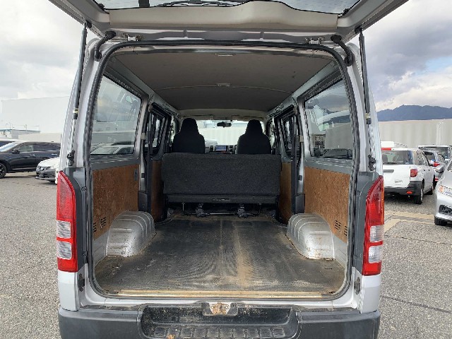 TOYOTA HIACE 2017 Image 24