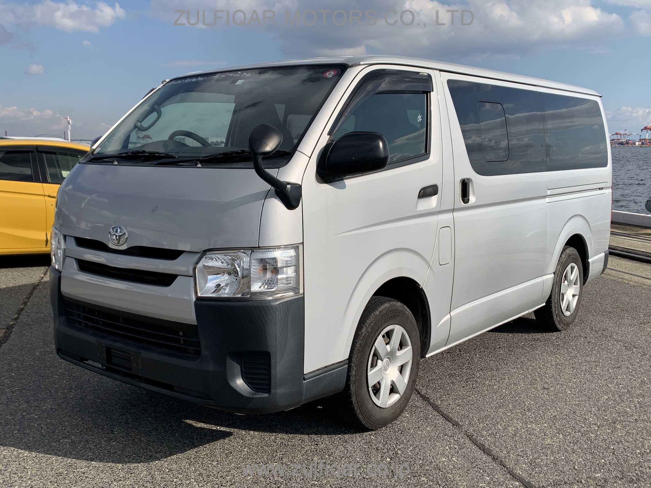 TOYOTA HIACE 2017 Image 9