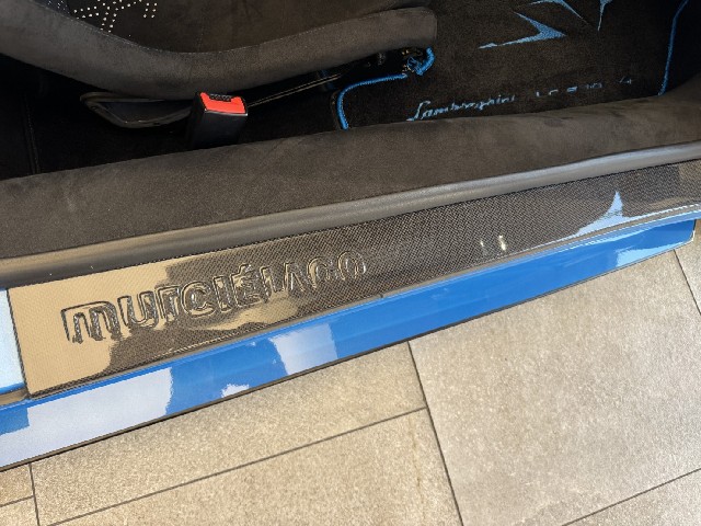 LAMBORGHINI MURCIELAGO 2010 Image 50