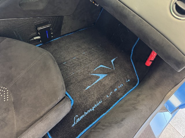 LAMBORGHINI MURCIELAGO 2010 Image 51