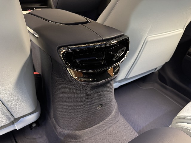 FERRARI PUROSANGUE 2026 Image 68