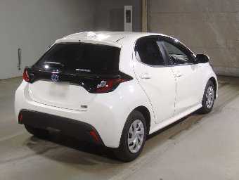 TOYOTA YARIS 2022 Image 2