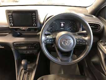 TOYOTA YARIS 2022 Image 6
